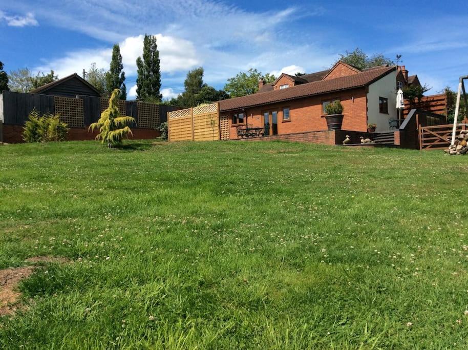 Woodcutters Barn, Overlooking Ledbury & Malvern Hills المظهر الخارجي الصورة